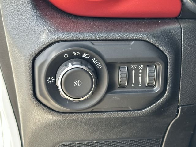 Used 2021 White Jeep Rubicon image 24