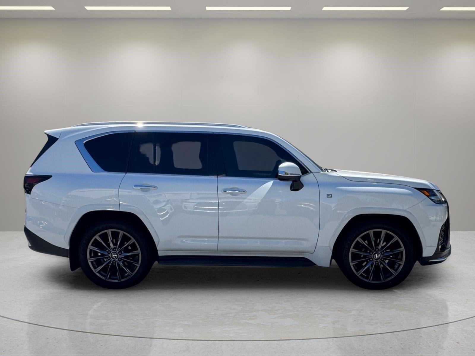 Used 2023 Ultra White Lexus LX 600 F SPORT image 5