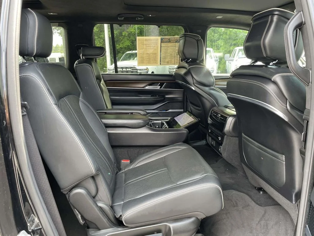 Certified Used 2023 Black Jeep Series II image 19