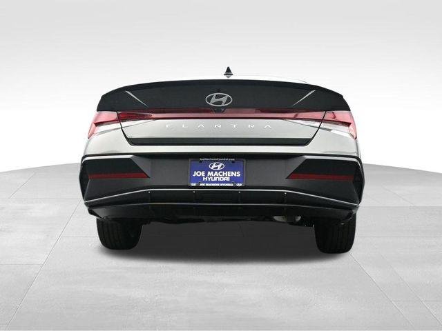New 2026 Gray Hyundai SEL Sport Premium image 35
