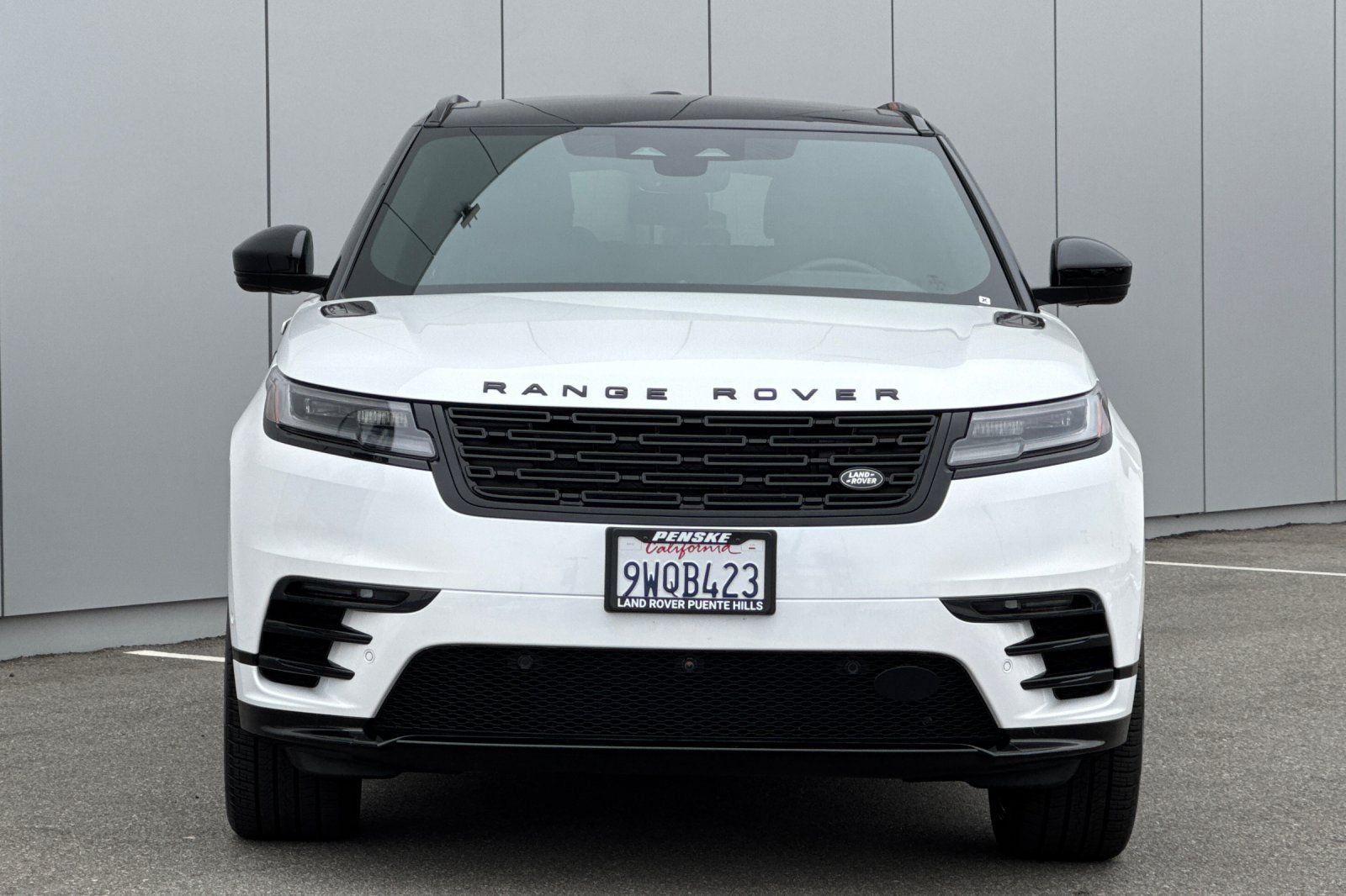 Certified Used 2026 White Land Rover Dynamic SE image 8