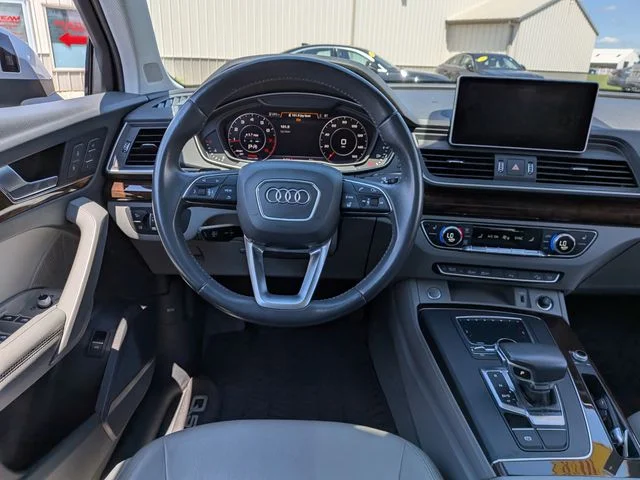 Used 2020 Silver Audi 45 Premium Plus image 27