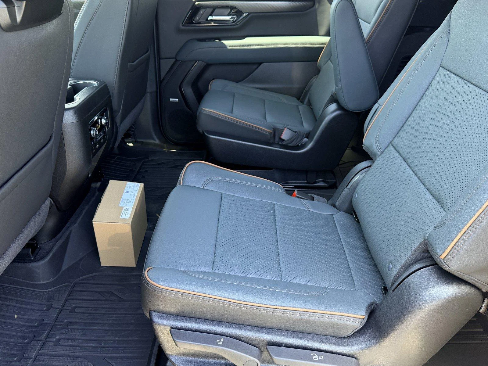 New 2026 Onyx Black GMC AT4 image 14