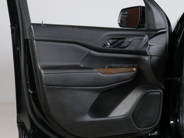 Used 2023 Black GMC SLE image 26