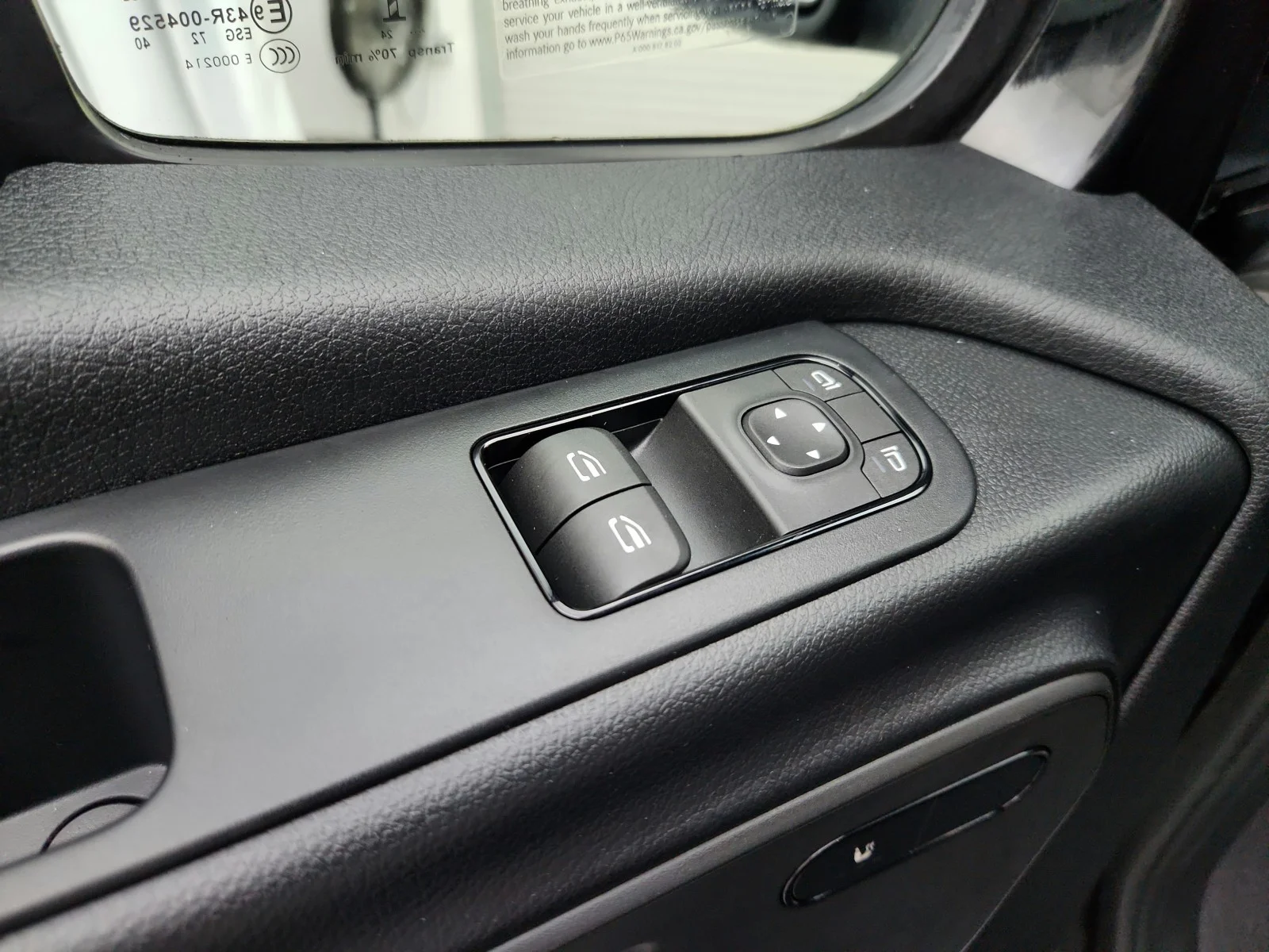 Used 2024 Obsidian Black Metallic Mercedes-Benz  image 17