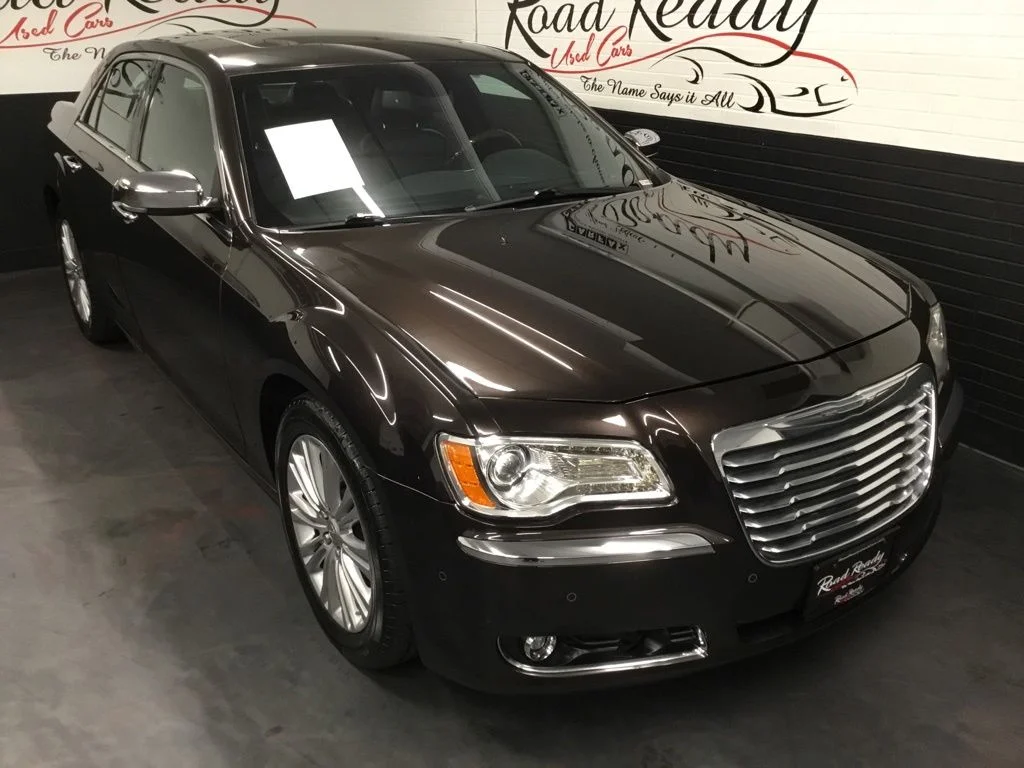 Used 2012 Brown Chrysler C image 2