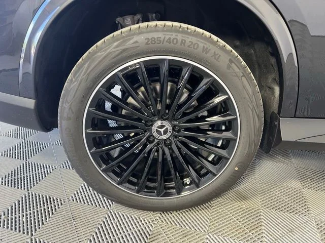 New 2026 Graphite Grey Metallic Mercedes-Benz GLC 300 image 48