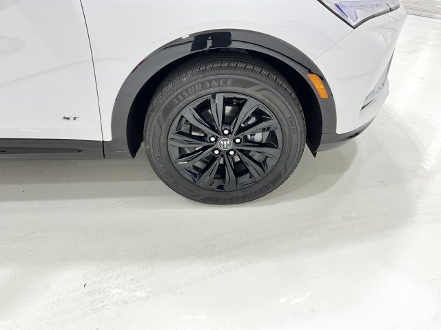 New 2026 Summit White Buick Sport Touring image 4