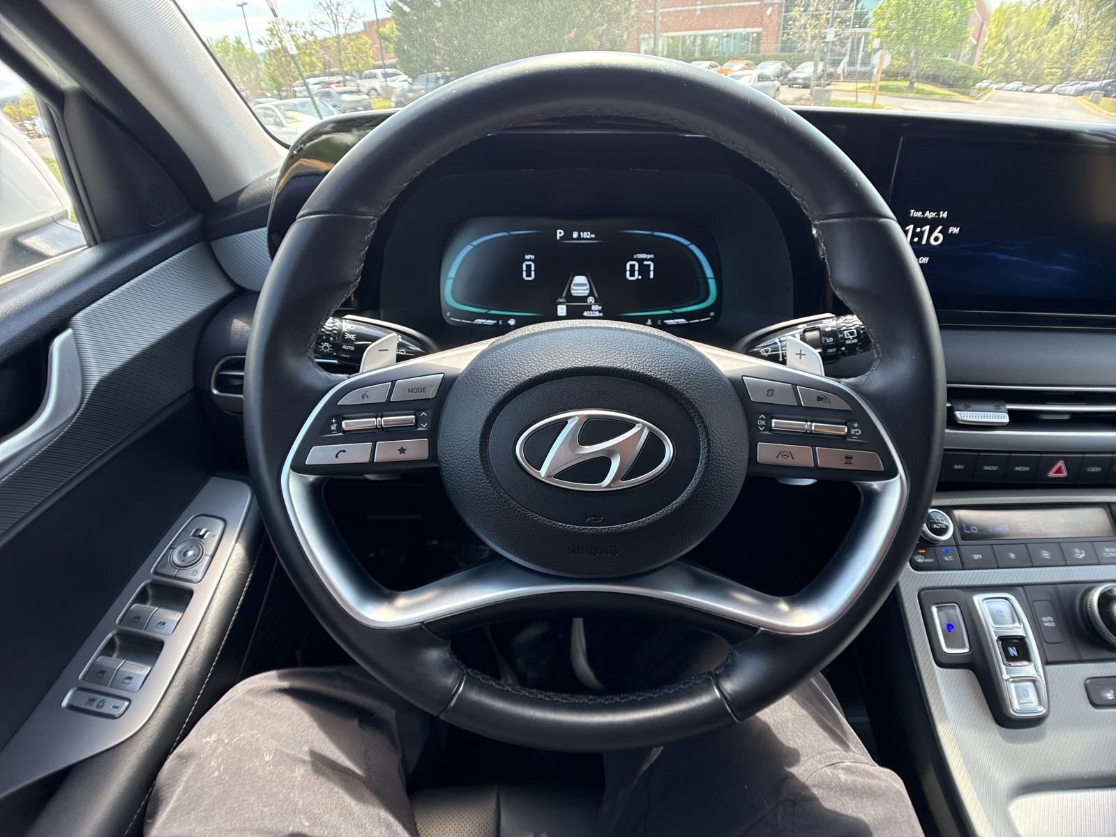 Used 2023 White Hyundai SEL image 20
