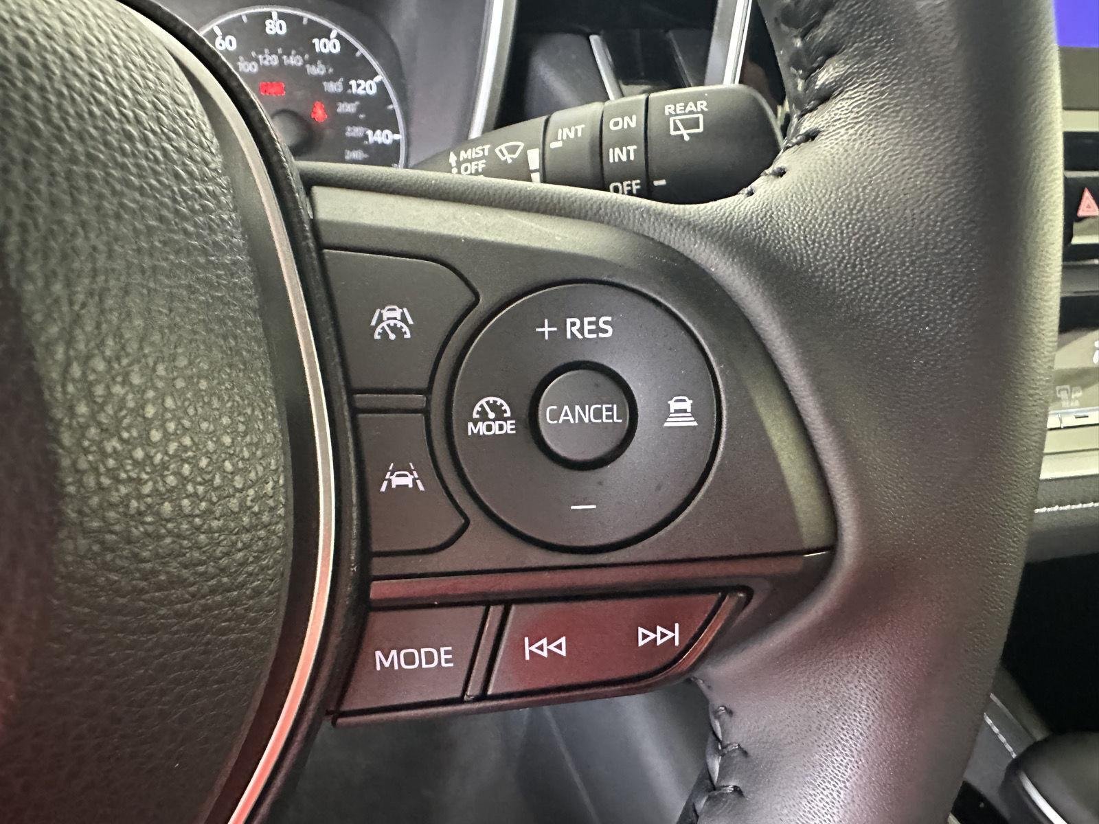 Used 2024 Ice Cap Toyota SE image 33