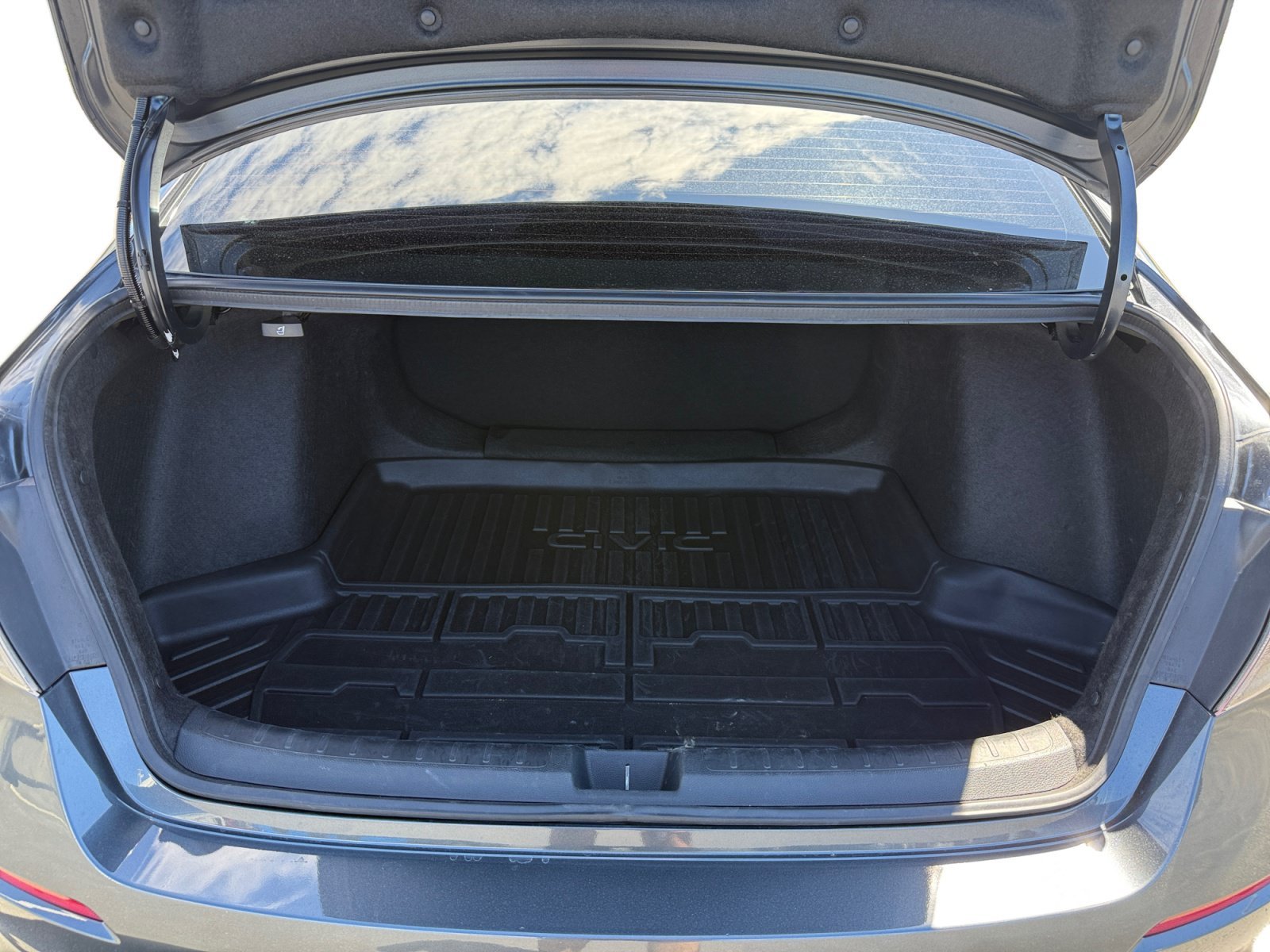 Used 2022 Gray Honda Sport image 17