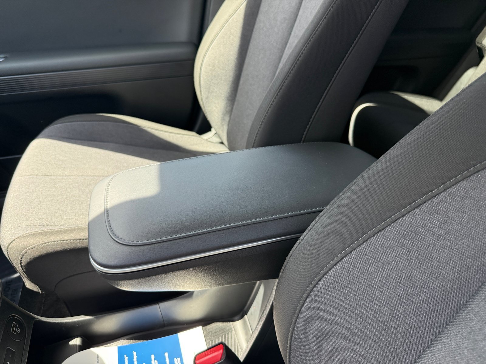 Certified Used 2024 Abyss Black Hyundai SEL image 14