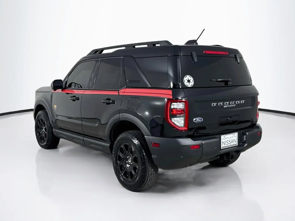 Used 2025 Black Ford Badlands image 5