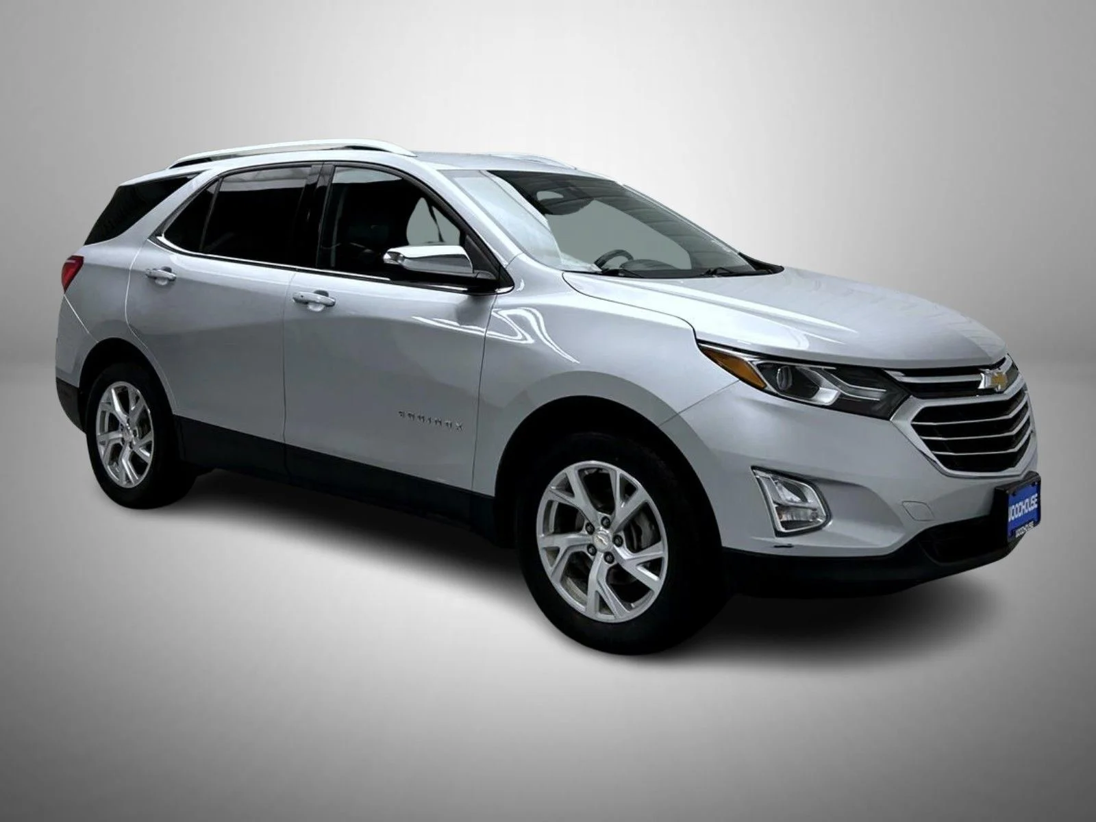 Used 2018 Silver Chevrolet Premier image 3