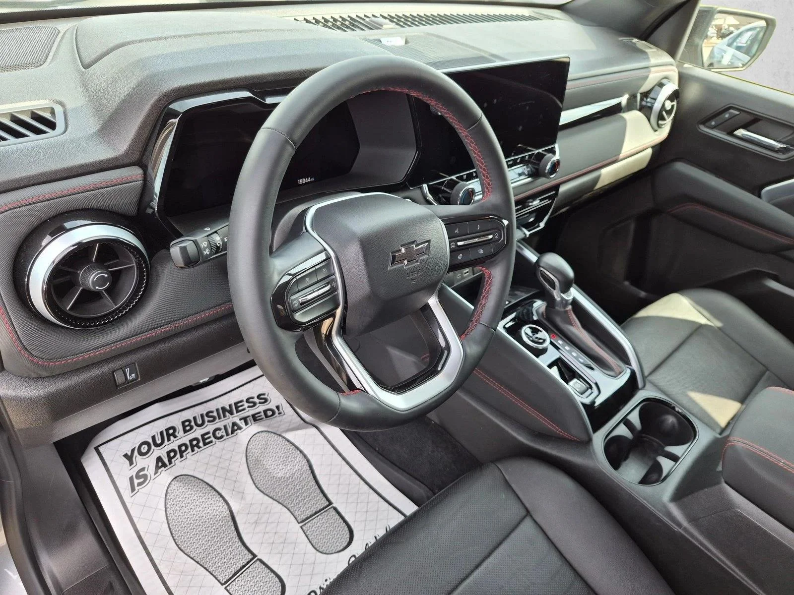 Used 2023 Sterling Gray Metallic Chevrolet 4WD Z71 image 10