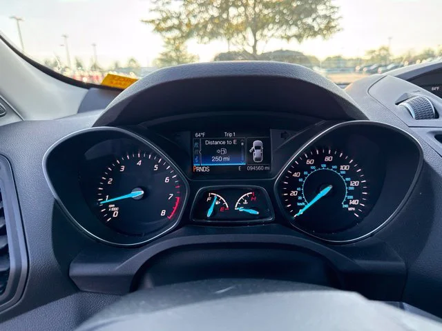 Used 2016 Oxford White Ford SE image 15