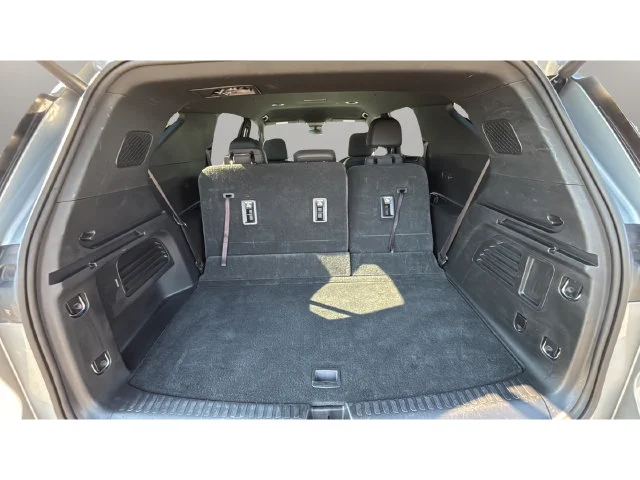 Used 2025 Gray Chevrolet LT image 34