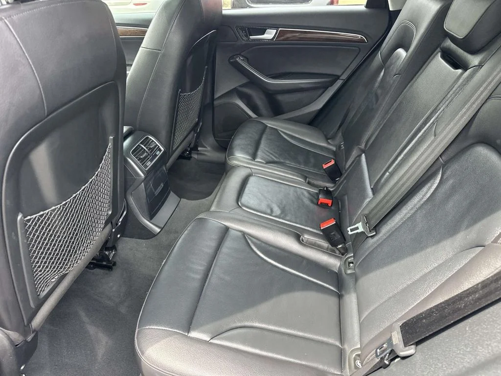 Used 2016 Silver Metallic Audi 2.0T Premium image 16
