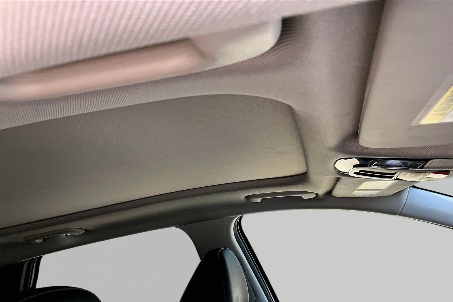 Used 2023 Serenity White Pearl Hyundai SEL Convenience image 14