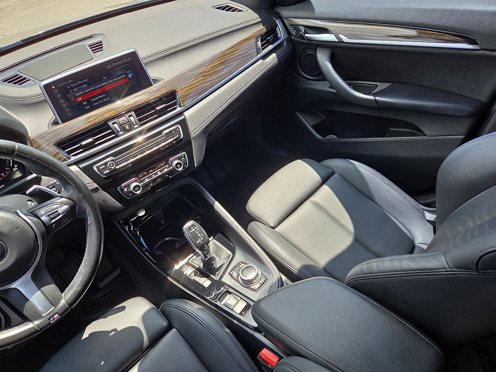 Used 2022 Mineral Grey Metallic BMW xDrive28i image 12