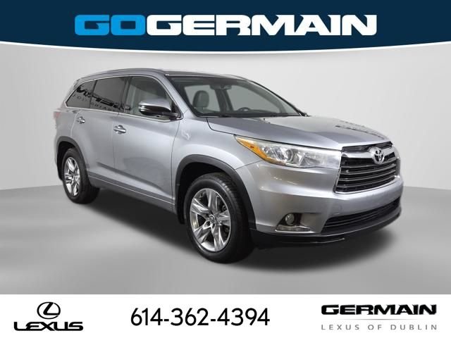 Used 2016 Silver Toyota Limited image 4
