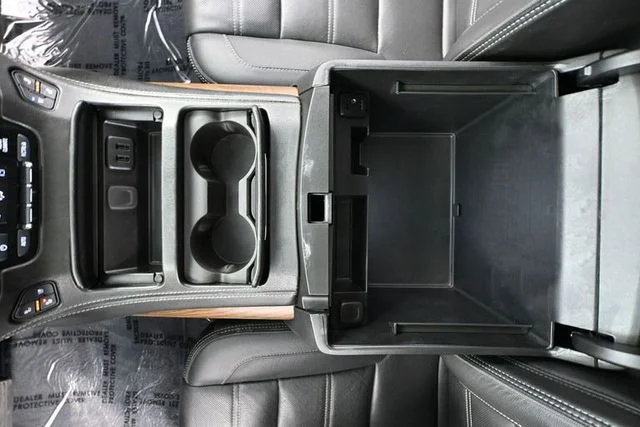 2020 GMC Yukon Denali - Photo 40