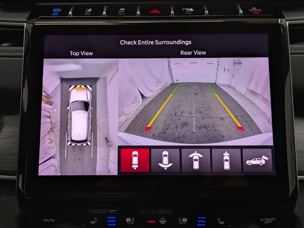Used 2023 White Jeep 4xe image 11