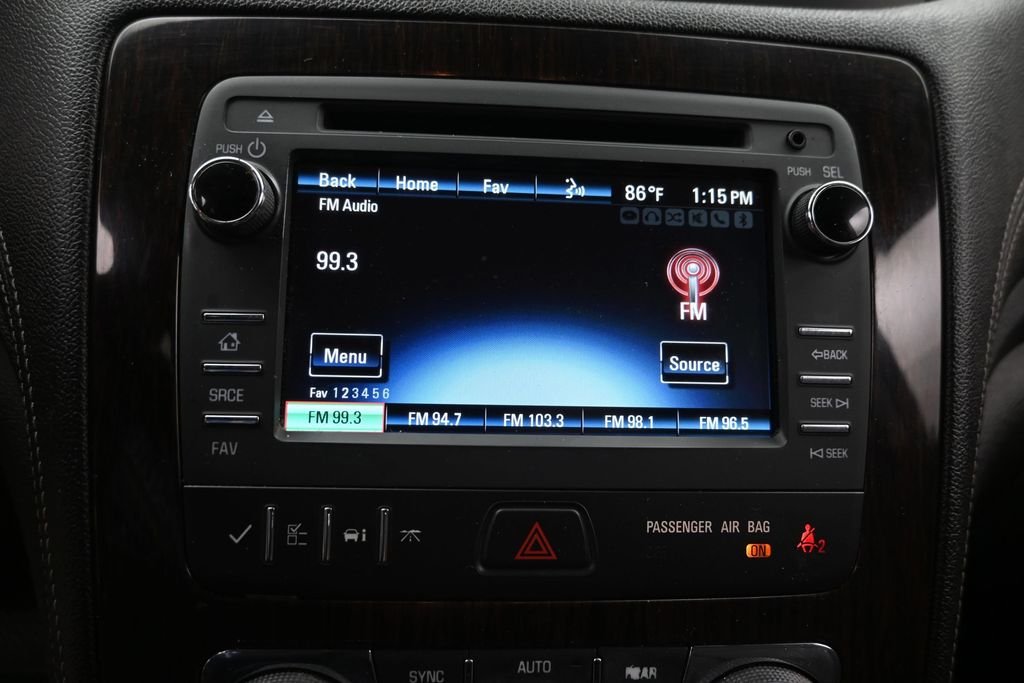 Used 2015 White Chevrolet 2LT image 21