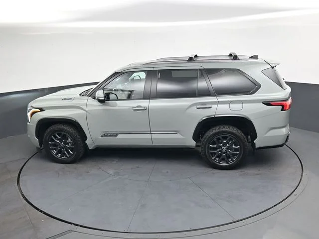 Used 2025 Lunar Toyota Platinum image 28