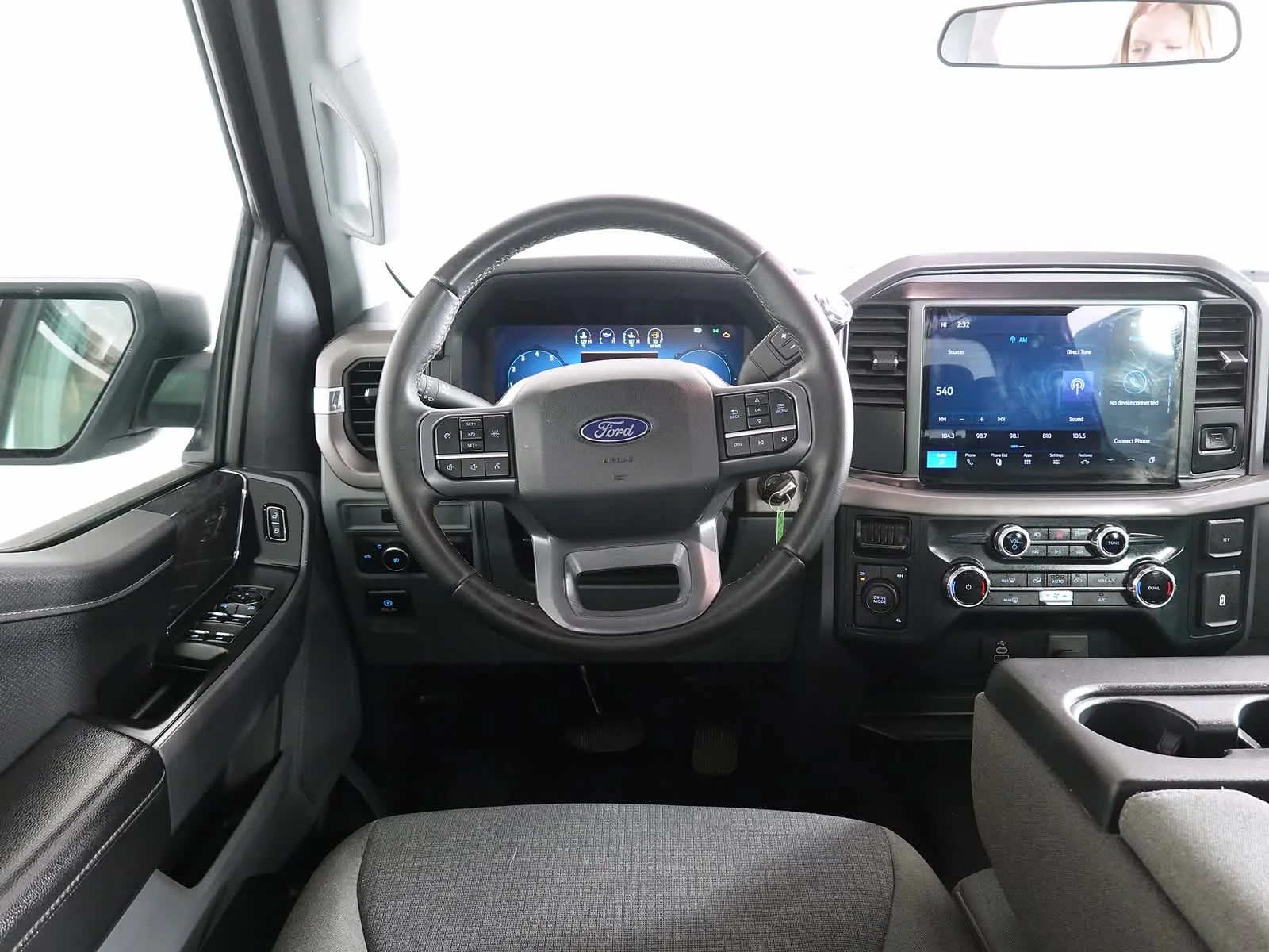 Used 2025 Iconic Silver Metallic Ford XLT image 18