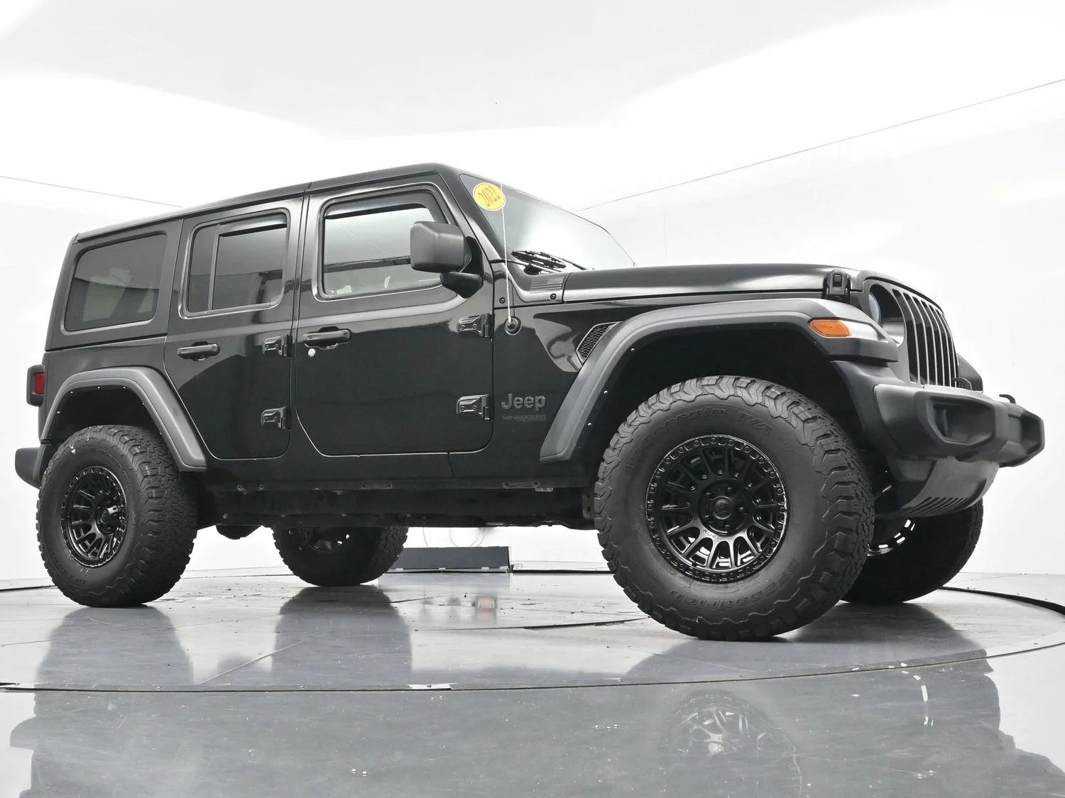 Used 2022 Black Clearcoat Jeep Unlimited Sport S image 35