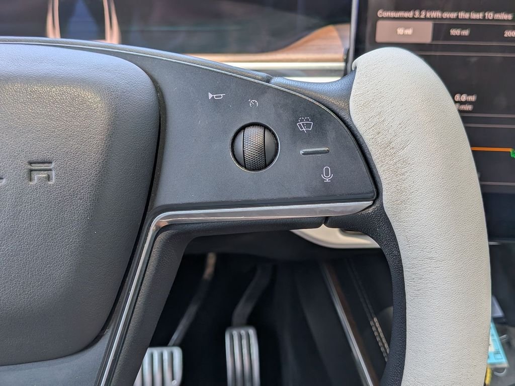 Used 2023 White Tesla Standard Range image 22