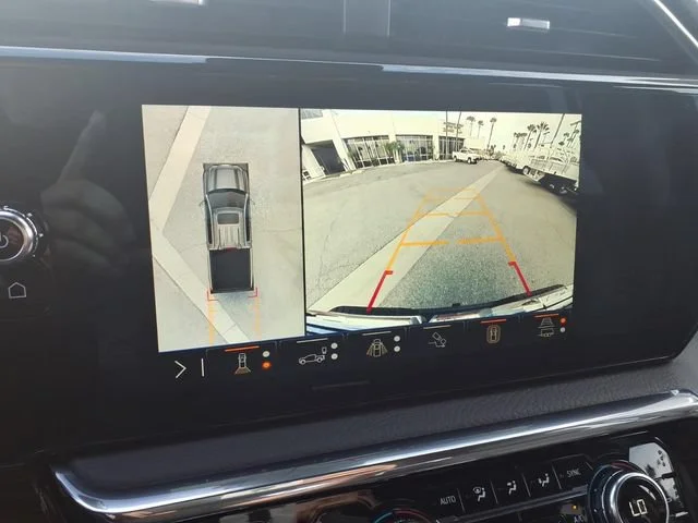 Used 2025 Onyx Black GMC Denali image 30
