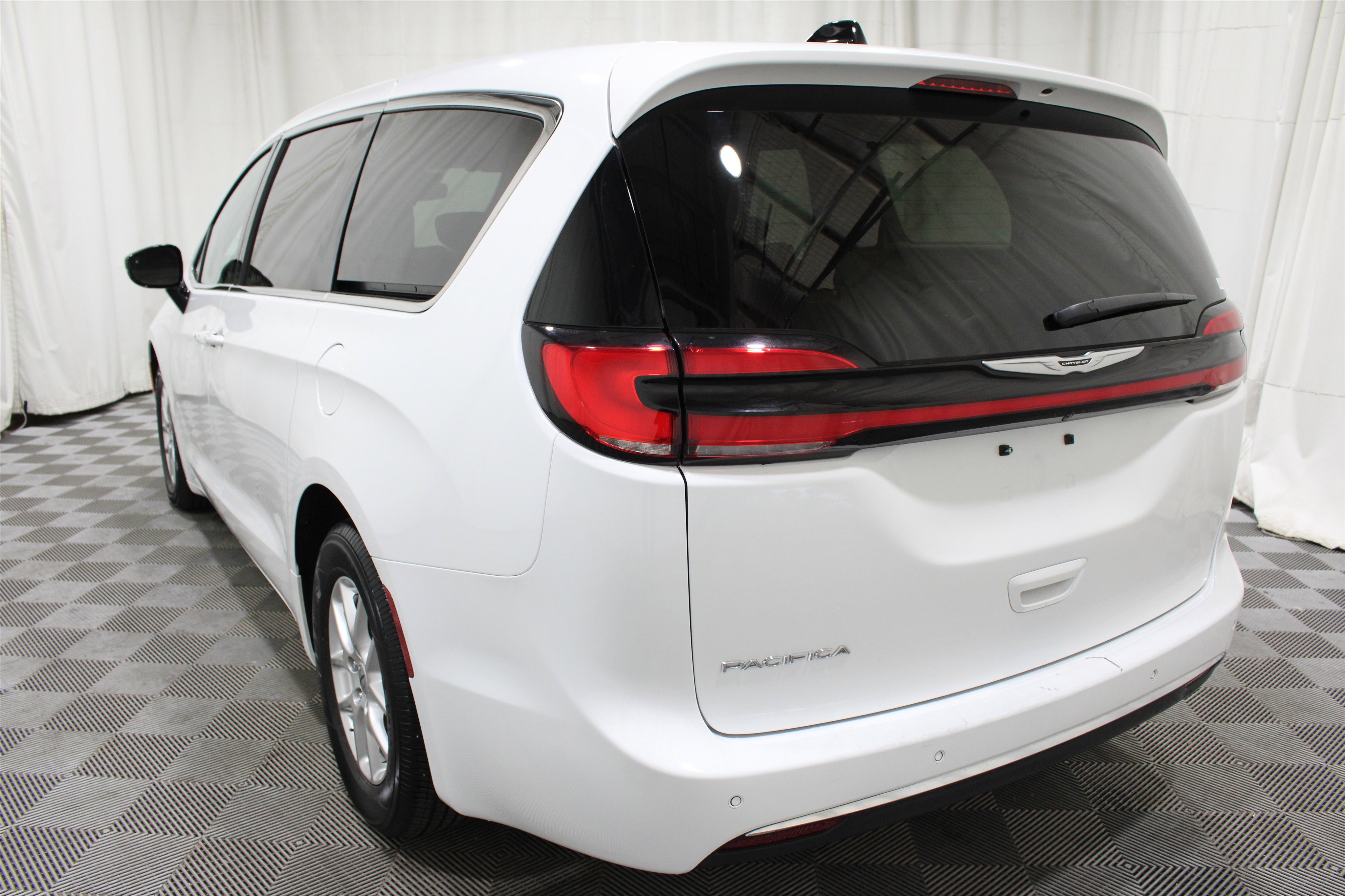Used 2024 Bright White Clearcoat Chrysler Touring L image 32