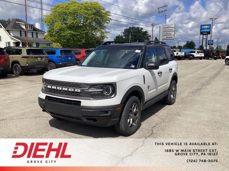 Used 2022 White Ford Badlands image 3