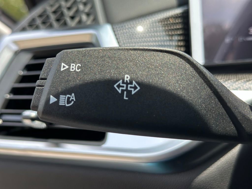 2026 BMW X5 M60i - Photo 35