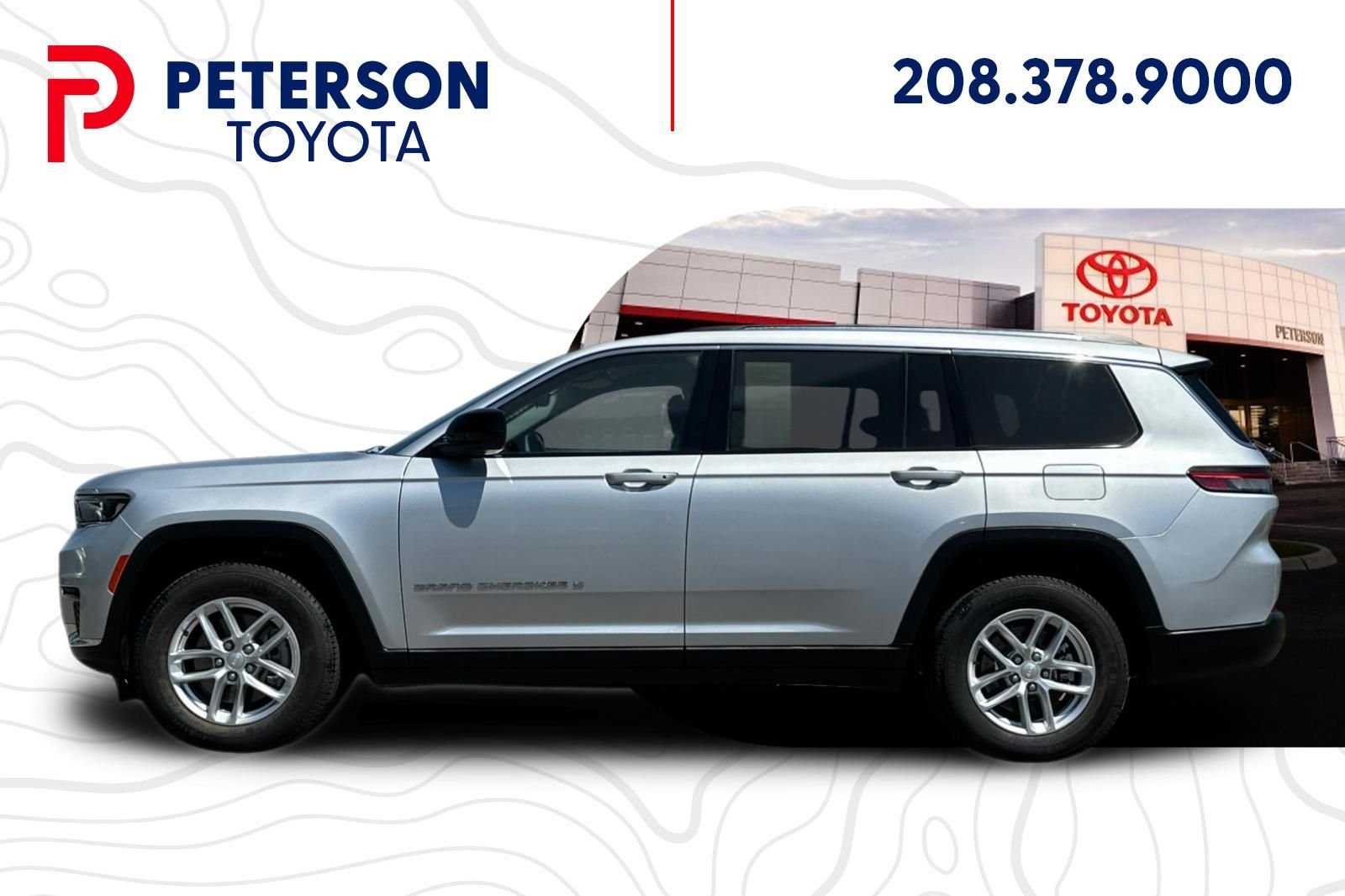 Used 2023 Silver Jeep Laredo image 6