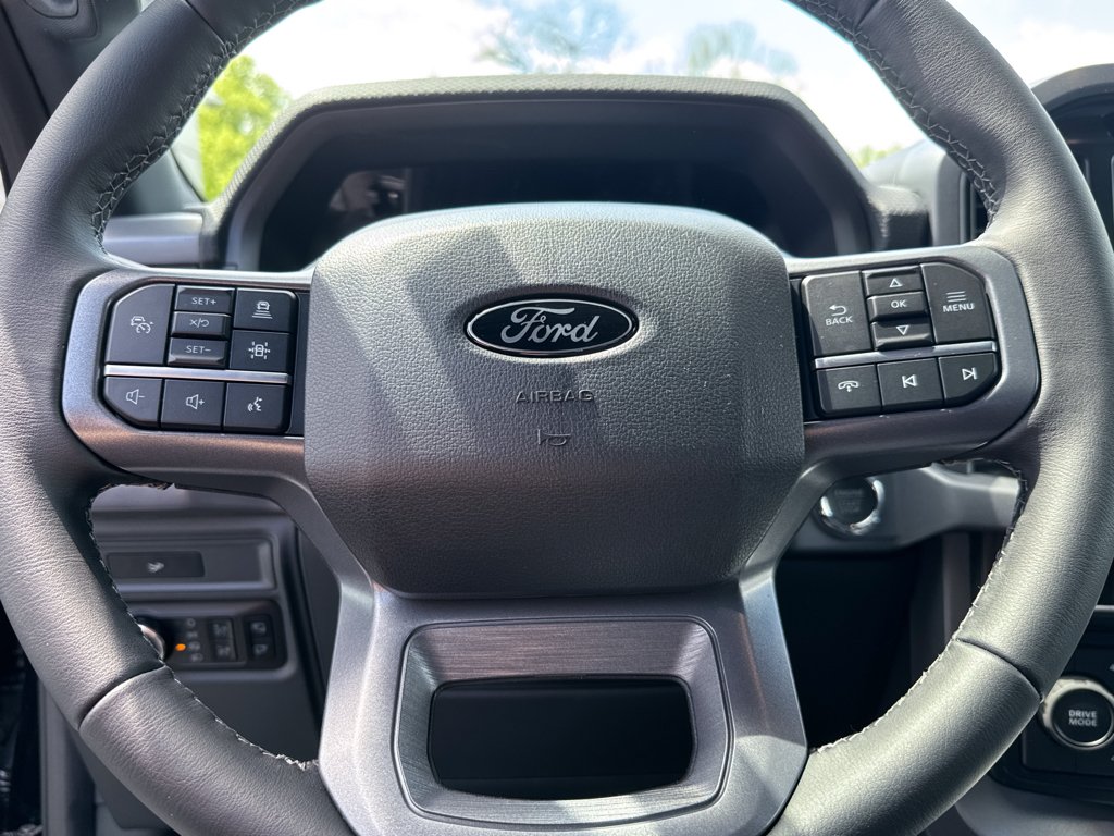 New 2026 Agate Black Metallic Ford XLT image 19