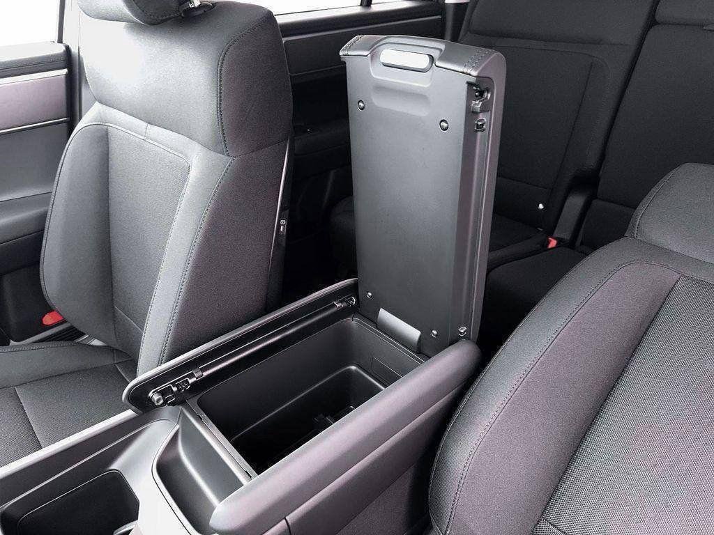 New 2026 Silver Hyundai SE AWD image 18