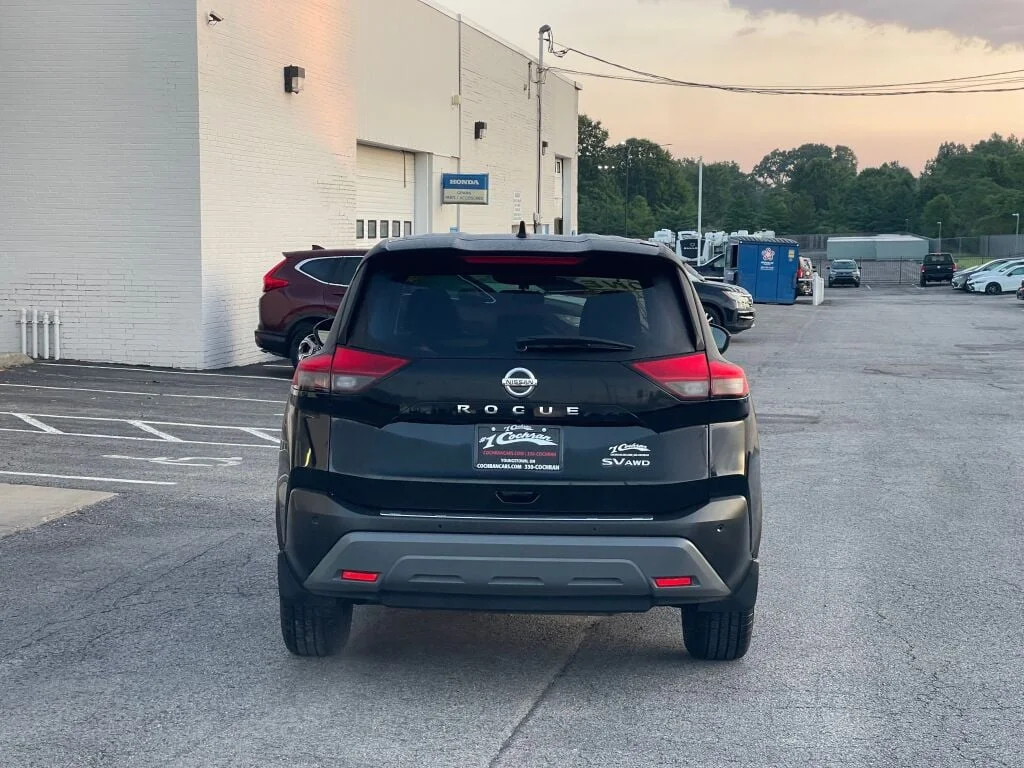 Used 2021 Super Black Nissan SV image 25