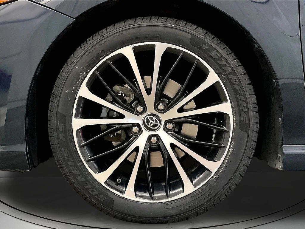 Used 2019 Blue Toyota SE image 12