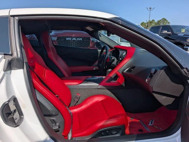 Used 2018 White Chevrolet Z06 image 18