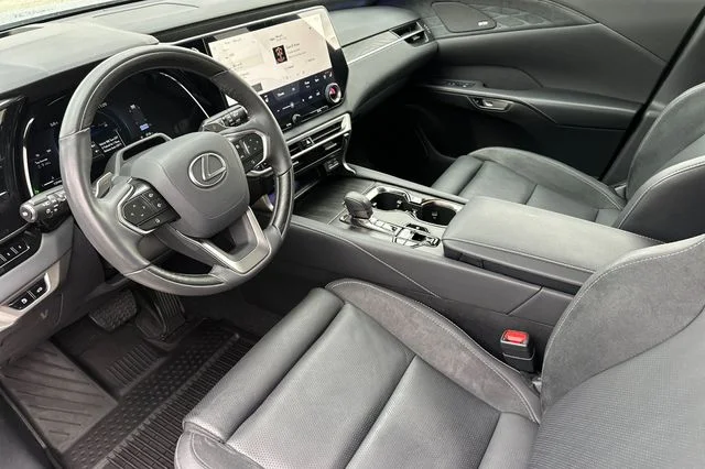 Used 2025 Silver Lexus 350h Luxury image 11