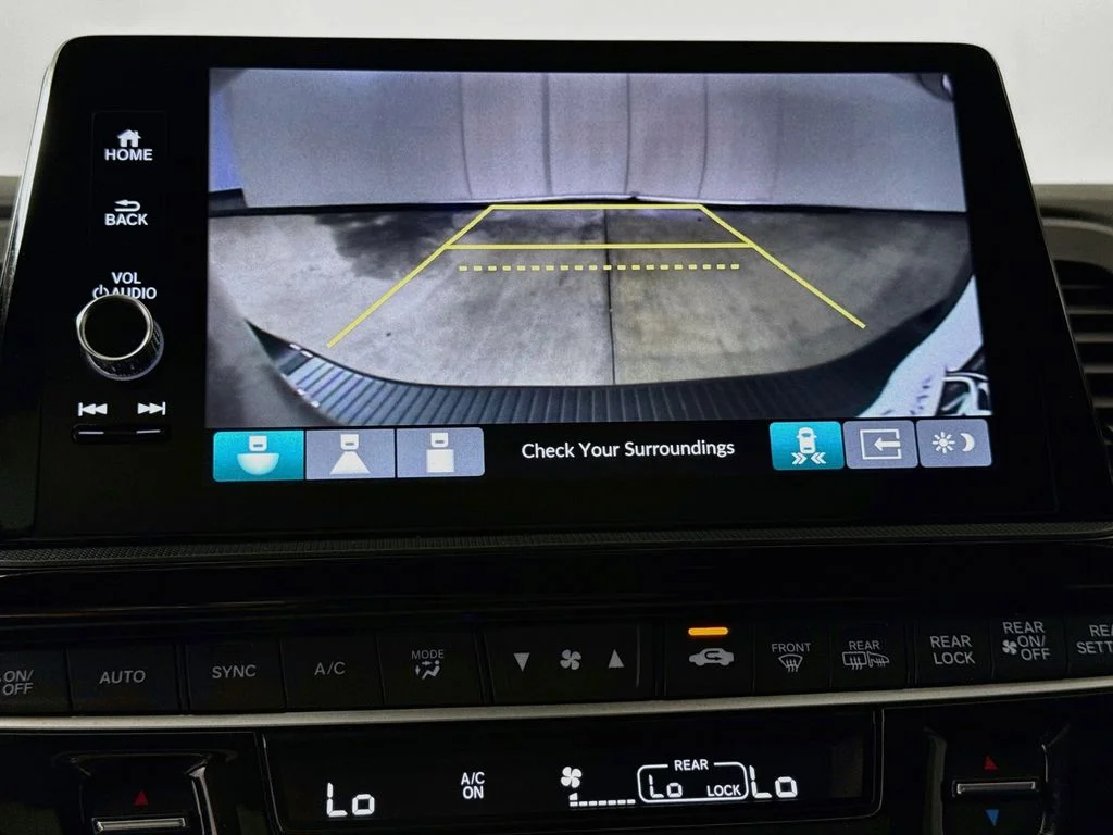 Used 2025 Black Honda Touring image 14