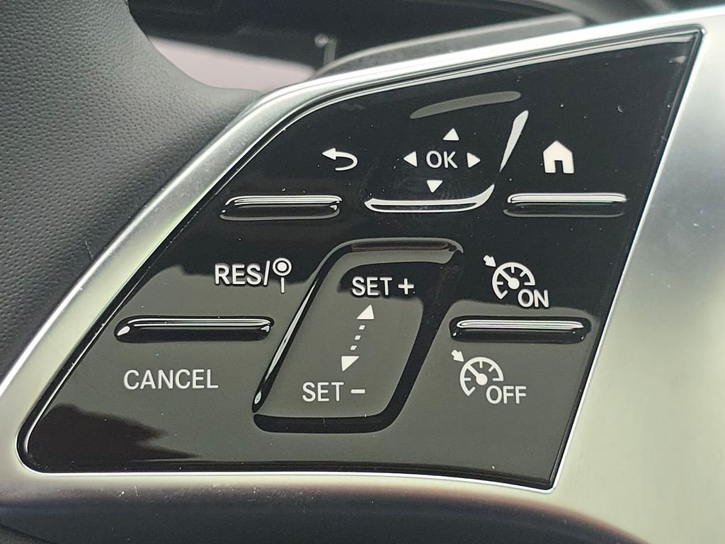 New 2026 Mountain Grey Metallic Mercedes-Benz GLA 250 image 34