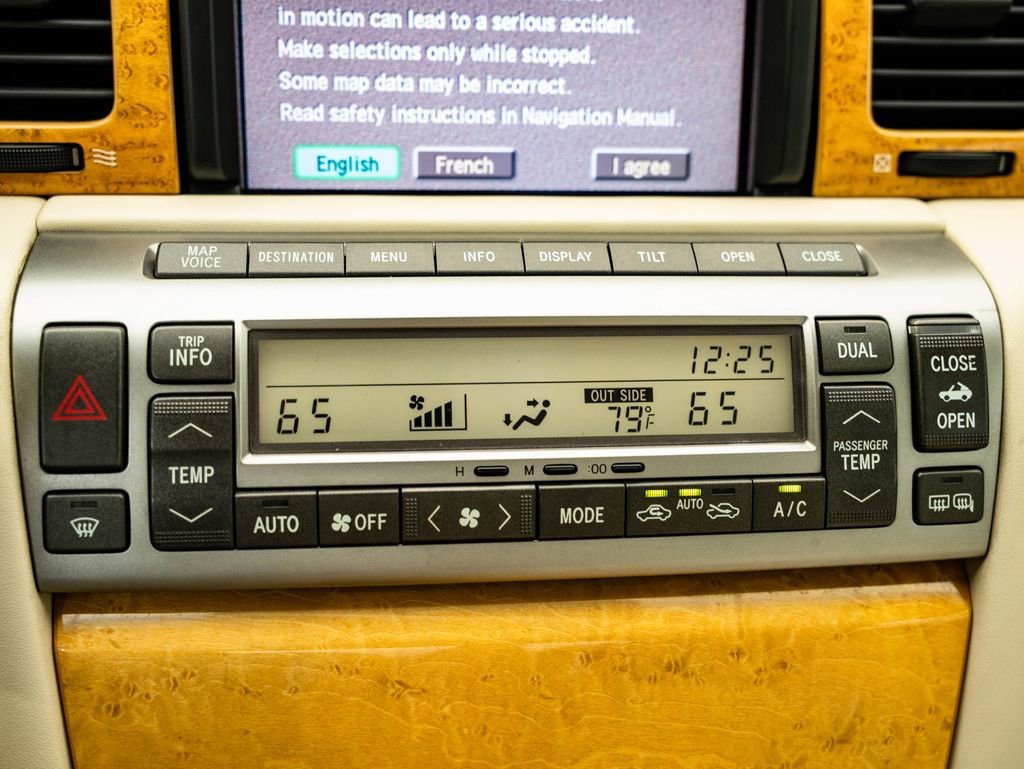 Used 2004 Green Lexus 430 image 36