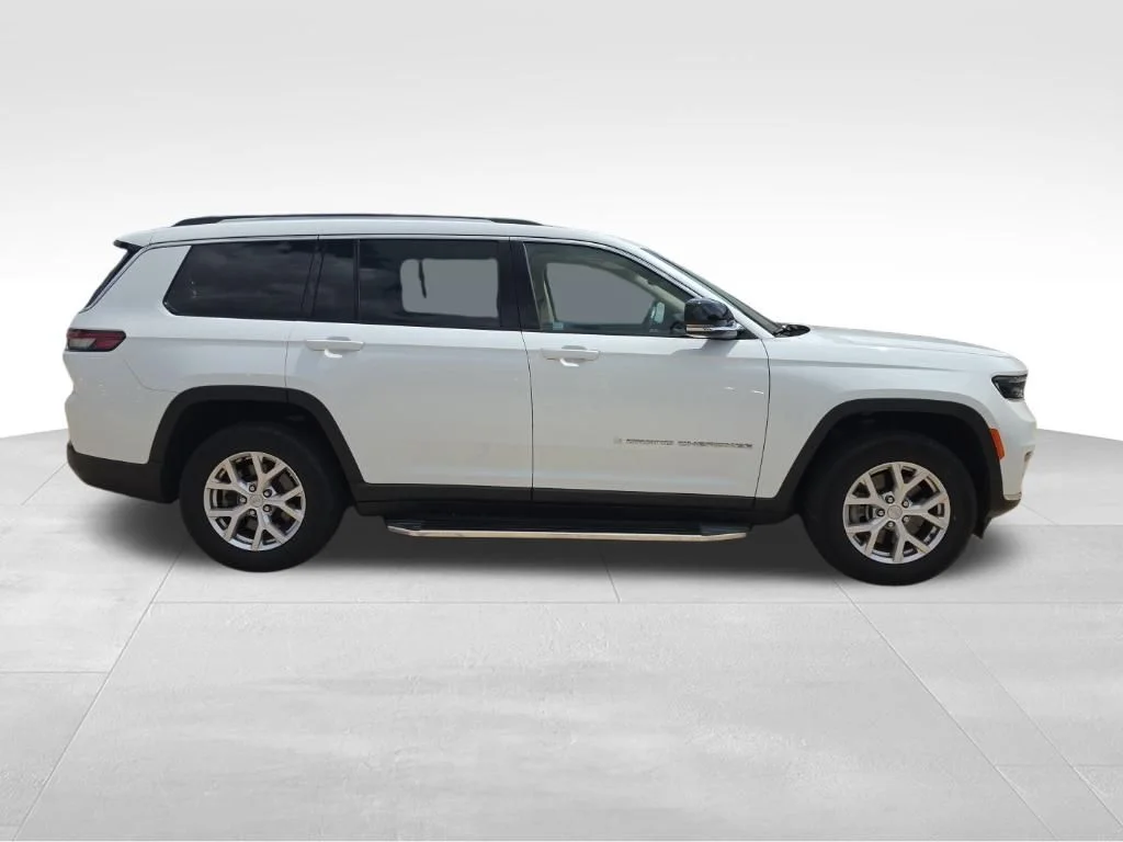 Used 2021 White Jeep Limited image 8