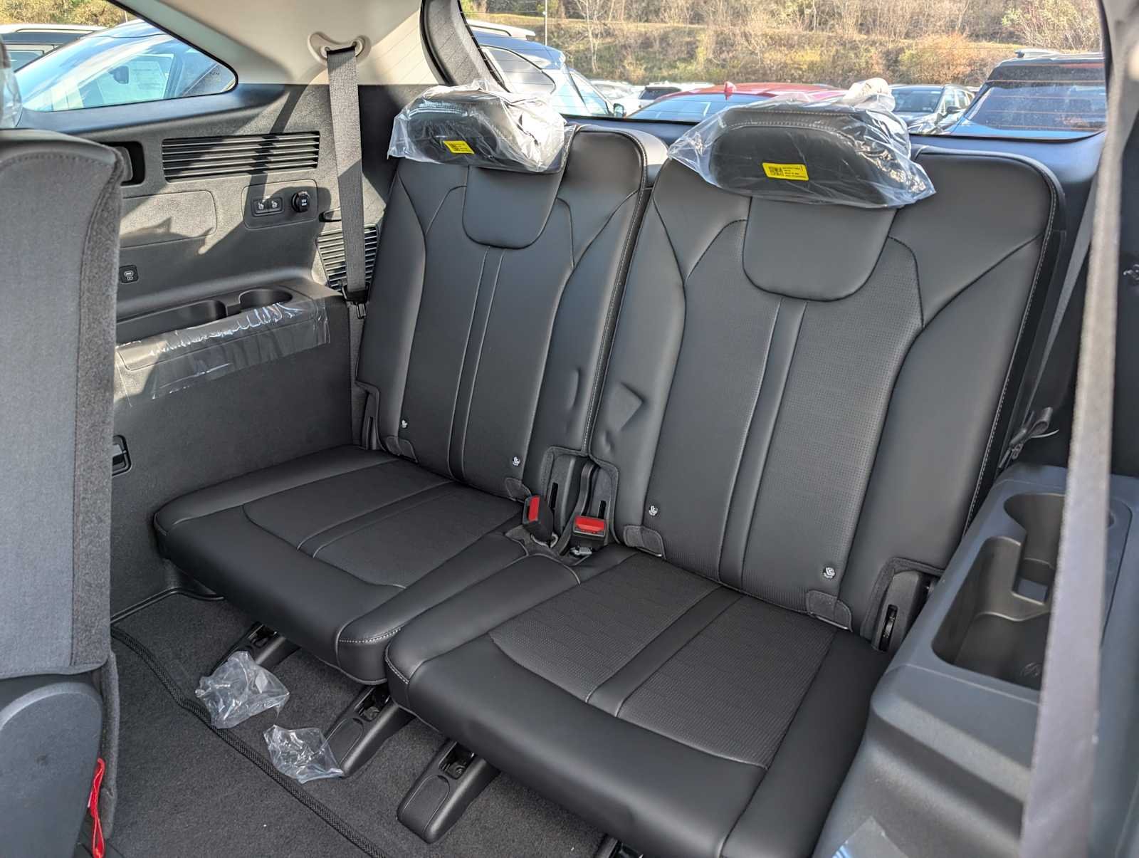 2026 Kia Sorento EX - Photo 16