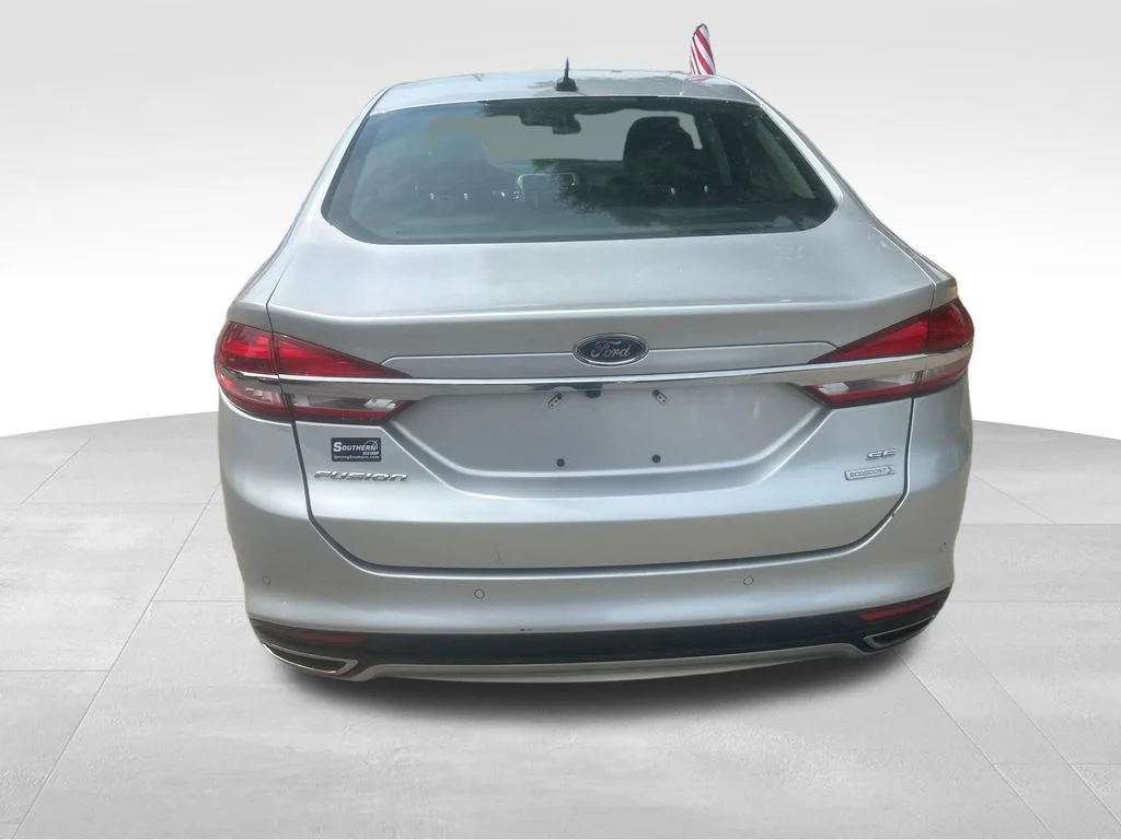Used 2017 Silver Ford SE image 21