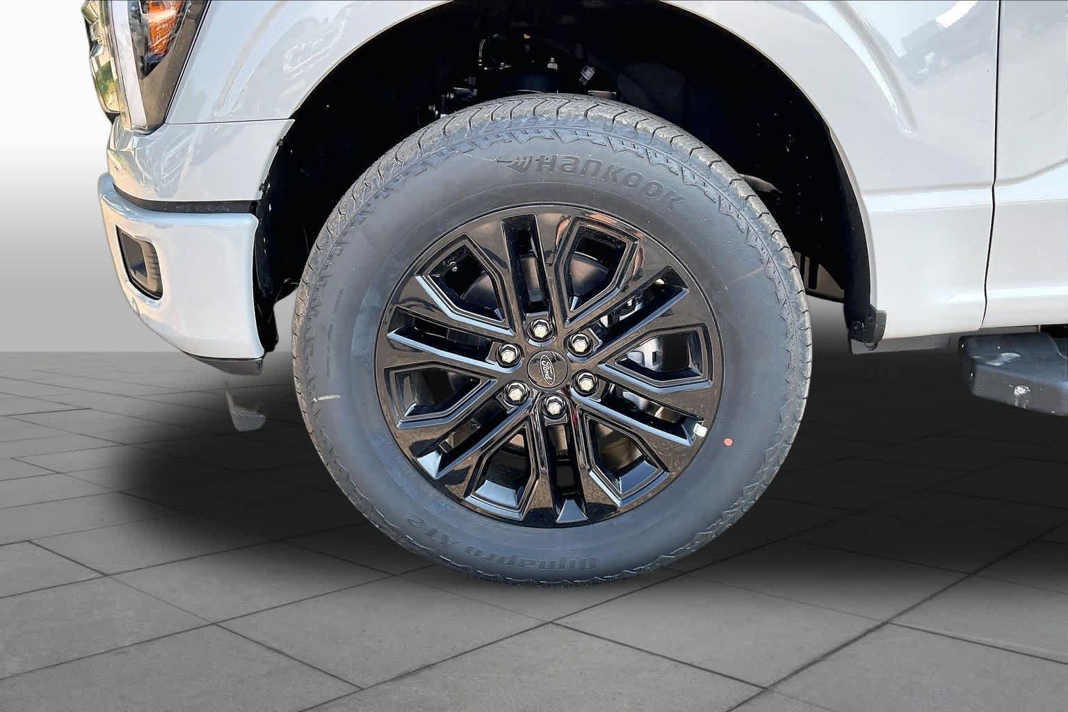 New 2026 Avalanche Ford Lariat® image 11